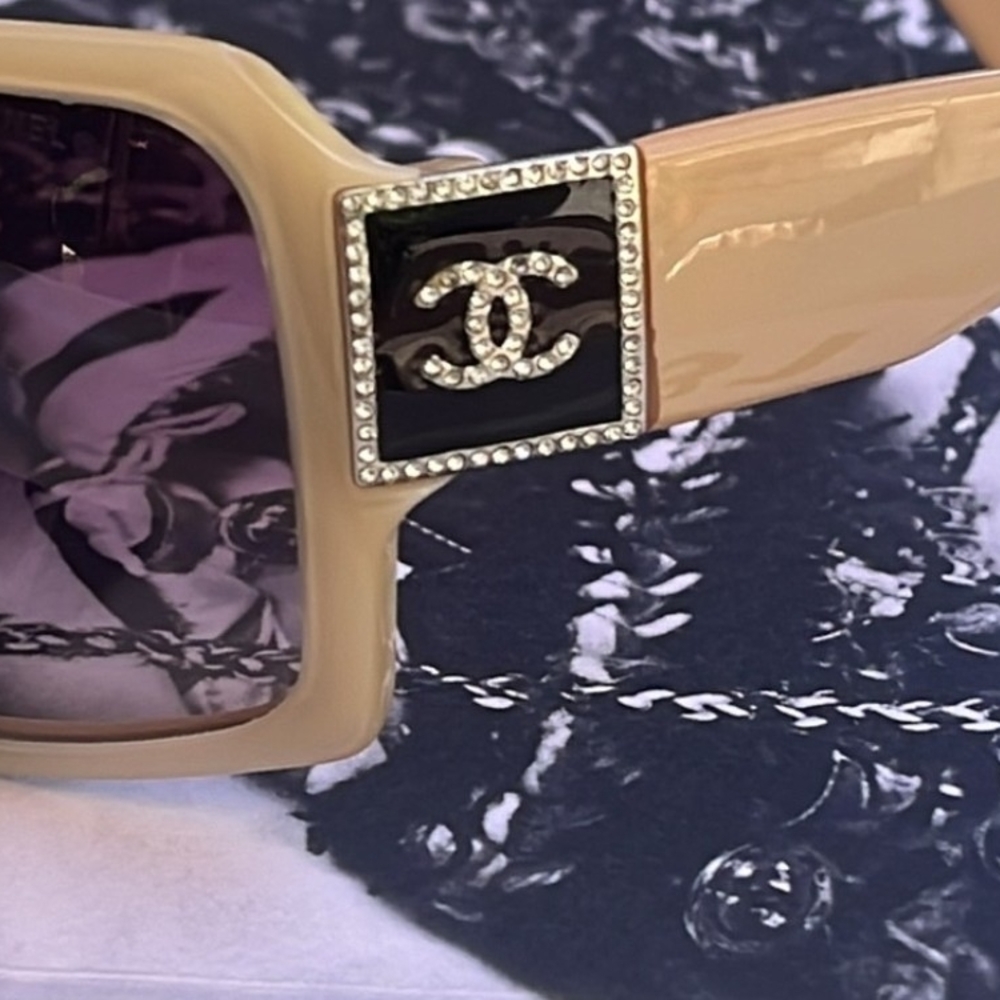 CHANEL Tan Sunglasses with Black and Silver Accents